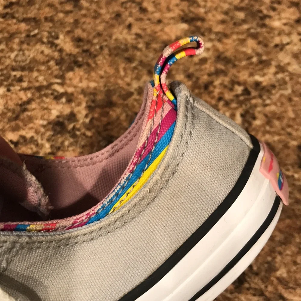 Converse All Star Wolf Doble upper Gray Rainbow Stripe Sneaker Big Girl …